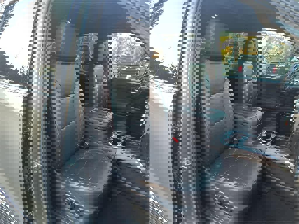 Used 2020 GMC Sierra 1500 SLT image 25