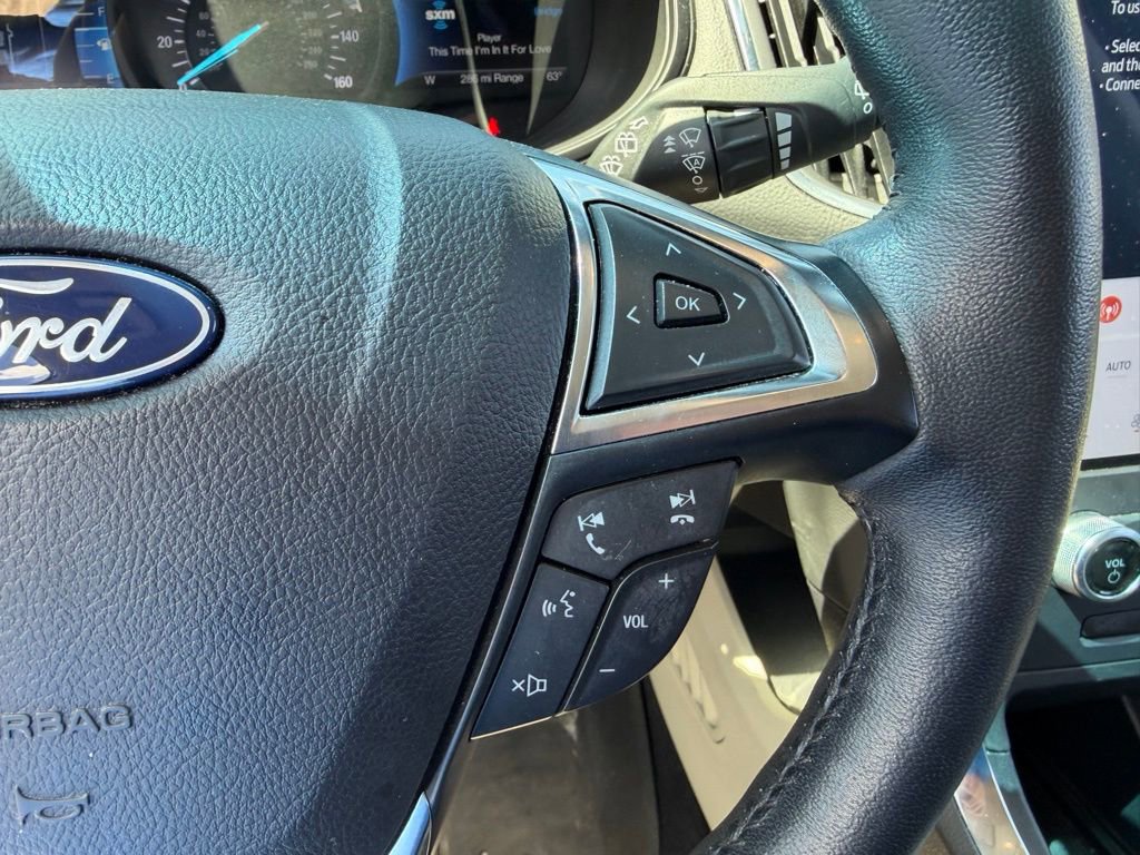 Used 2024 Ford Edge Titanium image 26