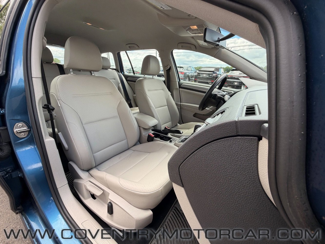 Used 2015 Volkswagen Golf TDI S FWD image 34