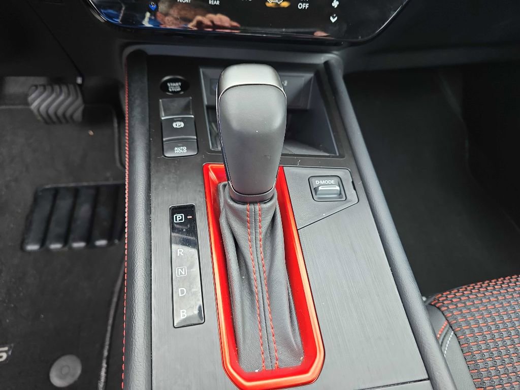 Used 2025 Nissan Kicks SR AWD/4WD image 20