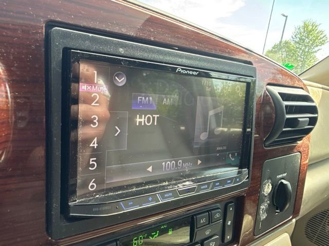 Used 2006 Ford F350 4x4 Crew Cab DRW Super Duty image 25