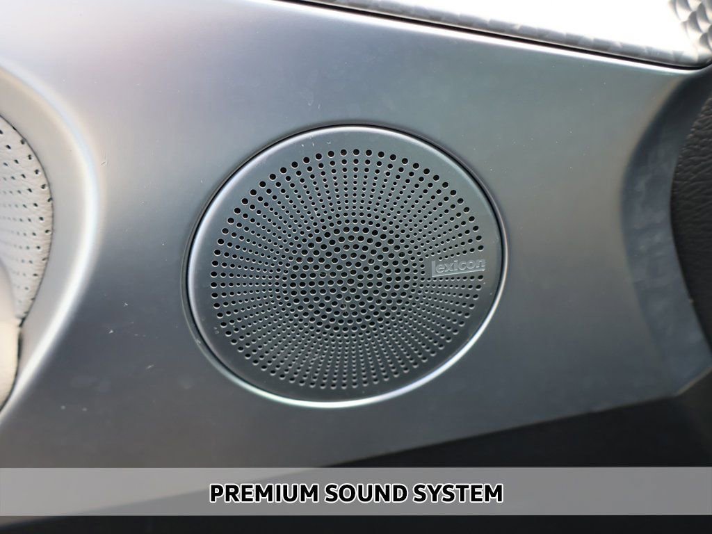 Used 2023 Genesis G70 2.0T w/ Sport Prestige Package image 3