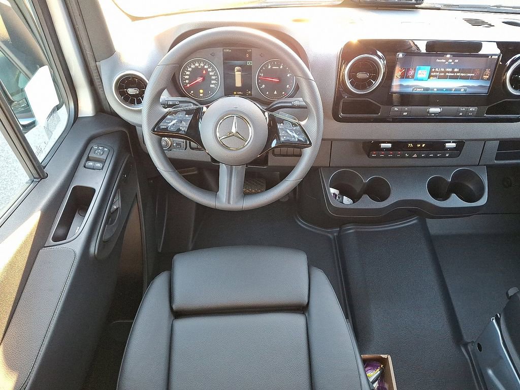 New 2025 Mercedes-Benz Sprinter 2500 image 7