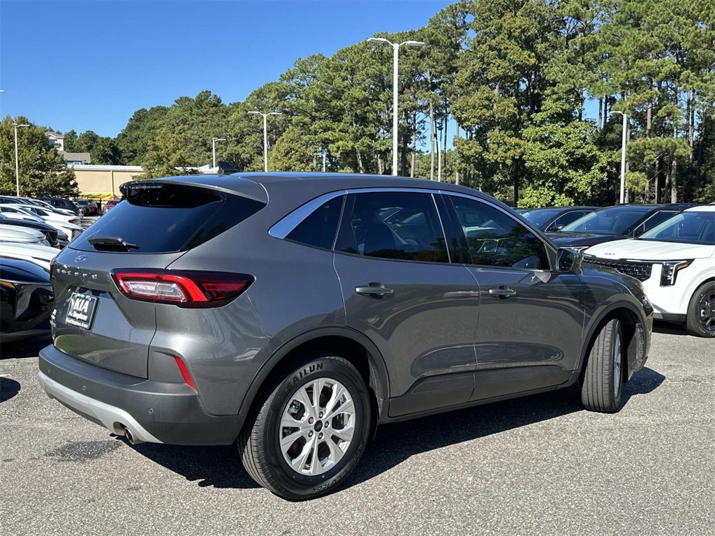 Used 2023 Ford Escape Active w/ Tech Pack #2 image 5