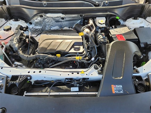 Used 2025 Chevrolet Trax LS w/ LS Convenience Package image 31