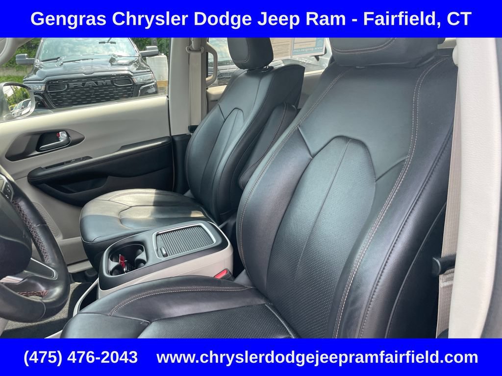Used 2020 Chrysler Pacifica Touring-L Plus FWD image 54