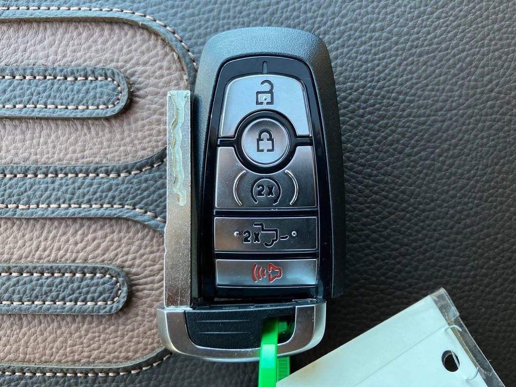 New 2026 Ford F250 King Ranch w/ Chrome Package image 34