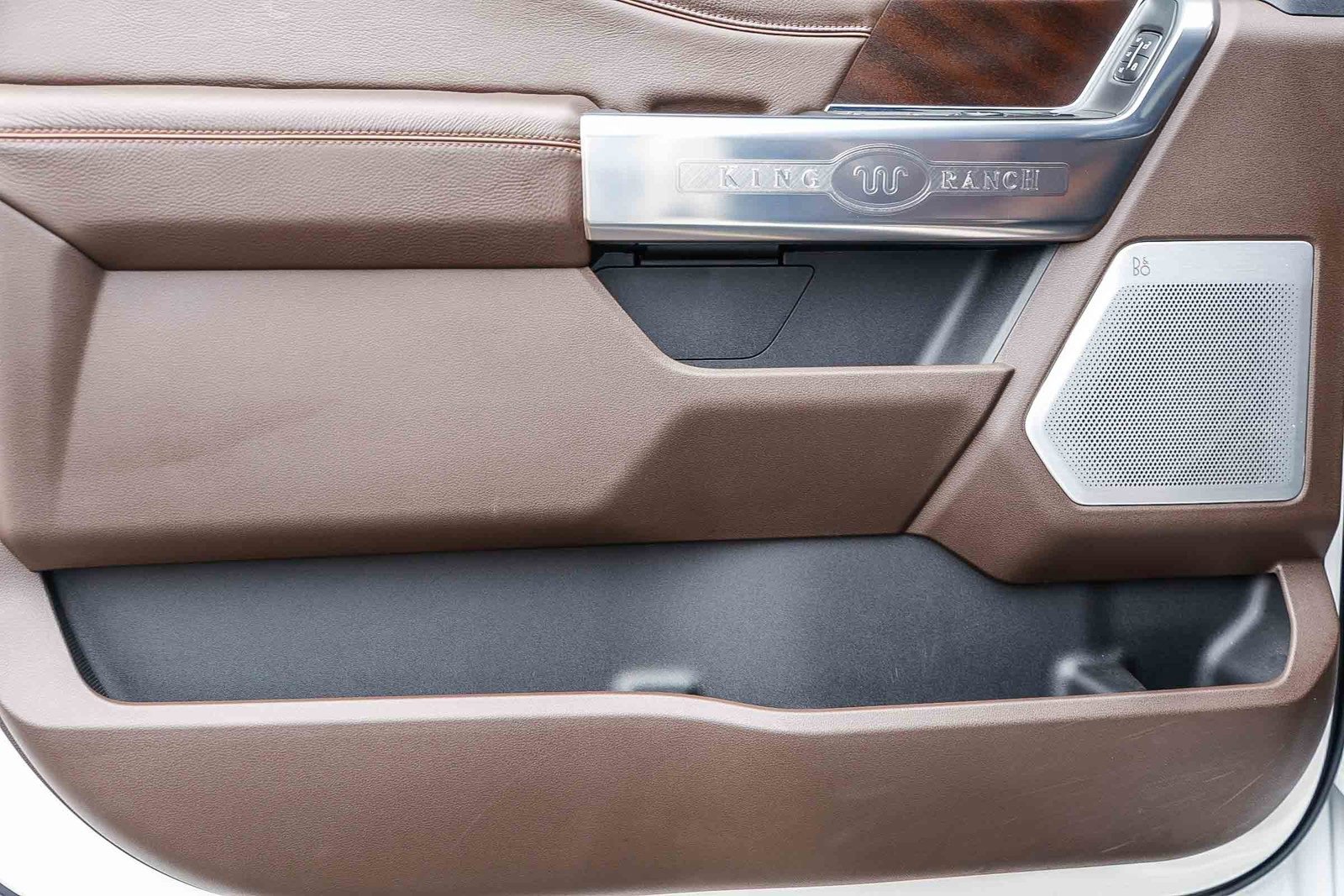 Used 2024 Ford F350 King Ranch w/ FX4 Off-Road Package image 21