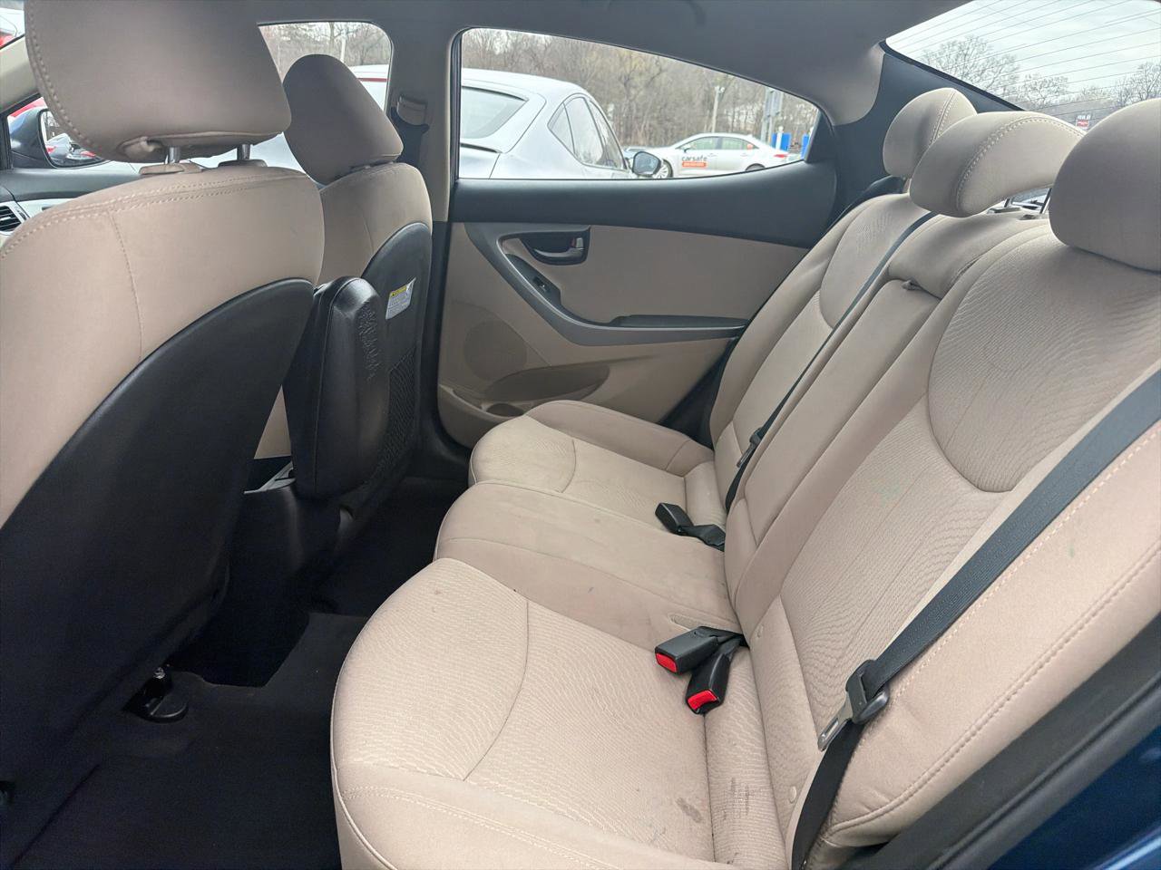 Used 2016 Hyundai Elantra SE image 18