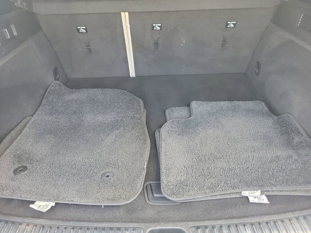 Used 2021 Buick Envision Avenir w/ Technology Package II image 8