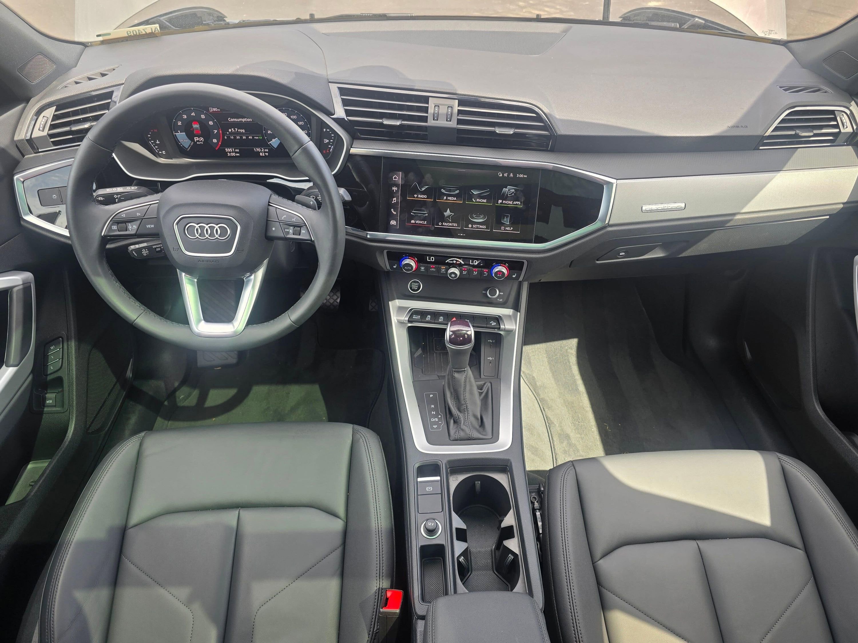 Certified 2025 Audi Q3 2.0T Premium w/ Convenience Package AWD/4WD image 16