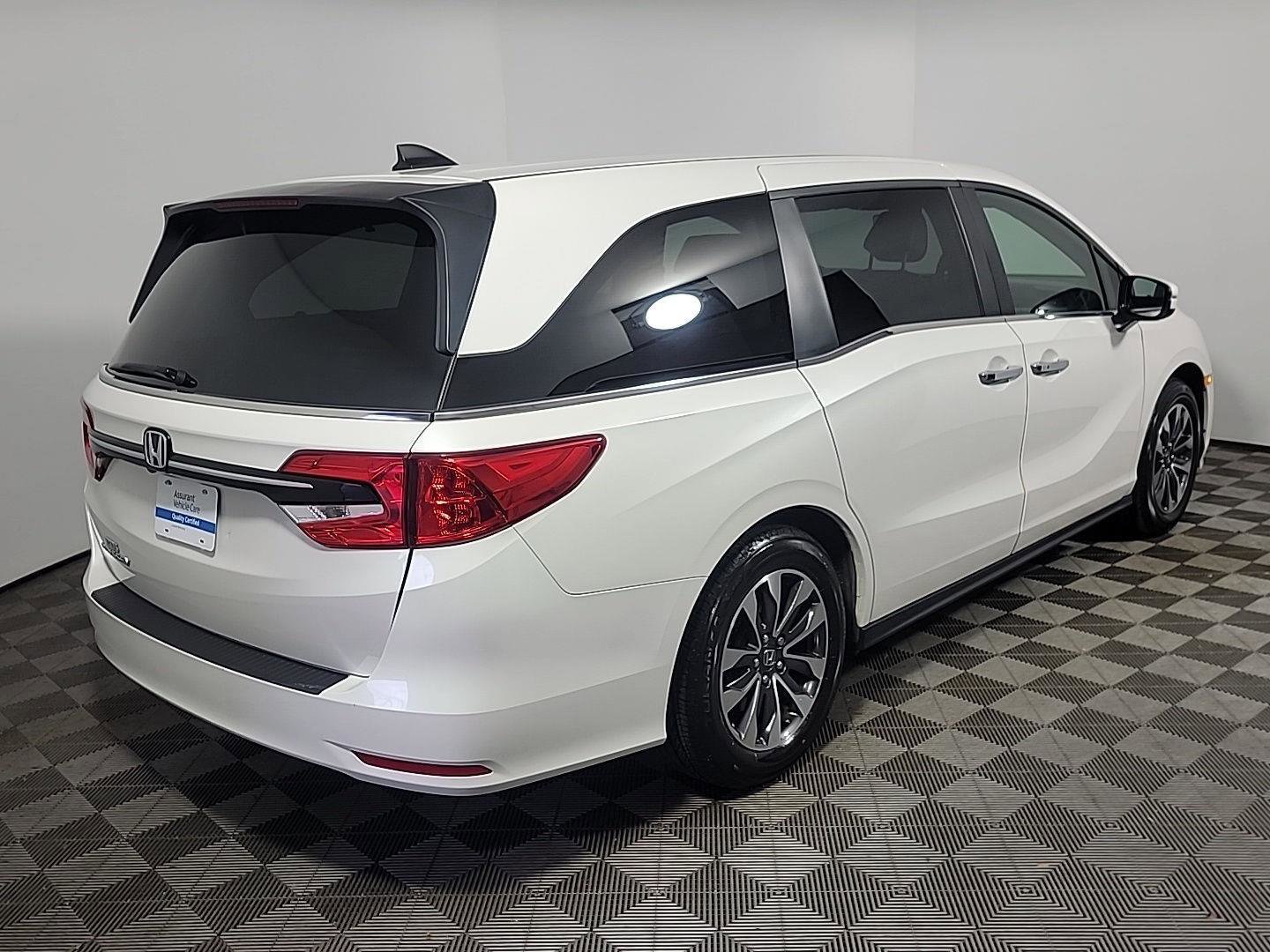 Certified 2023 Honda Odyssey EX-L image 4