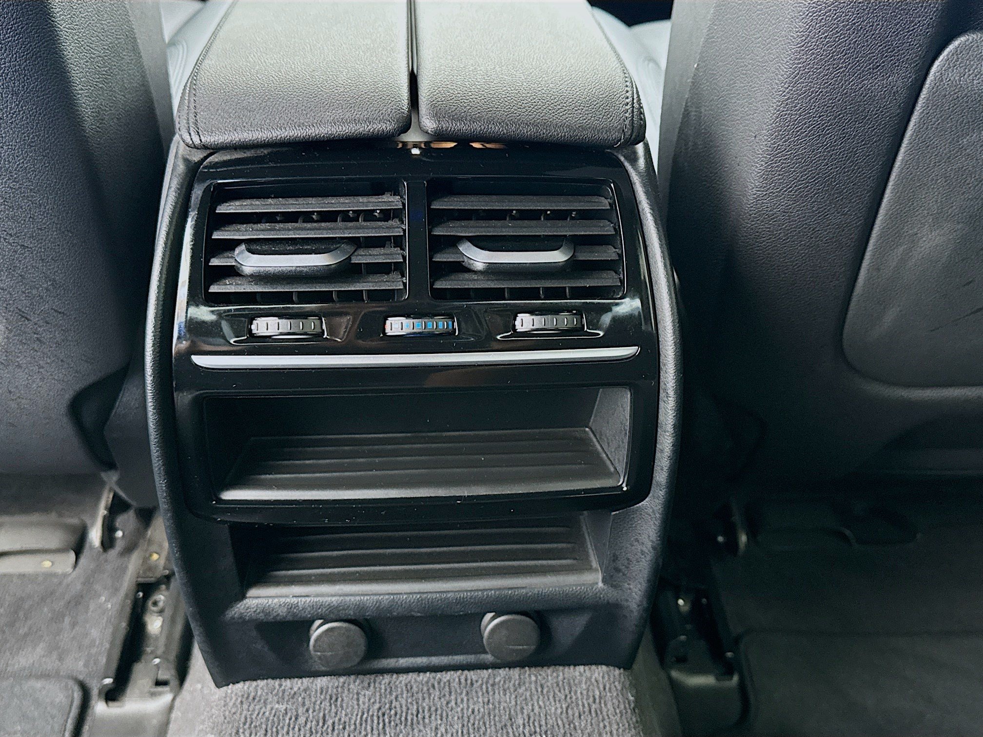 Used 2019 BMW 530e RWD image 17