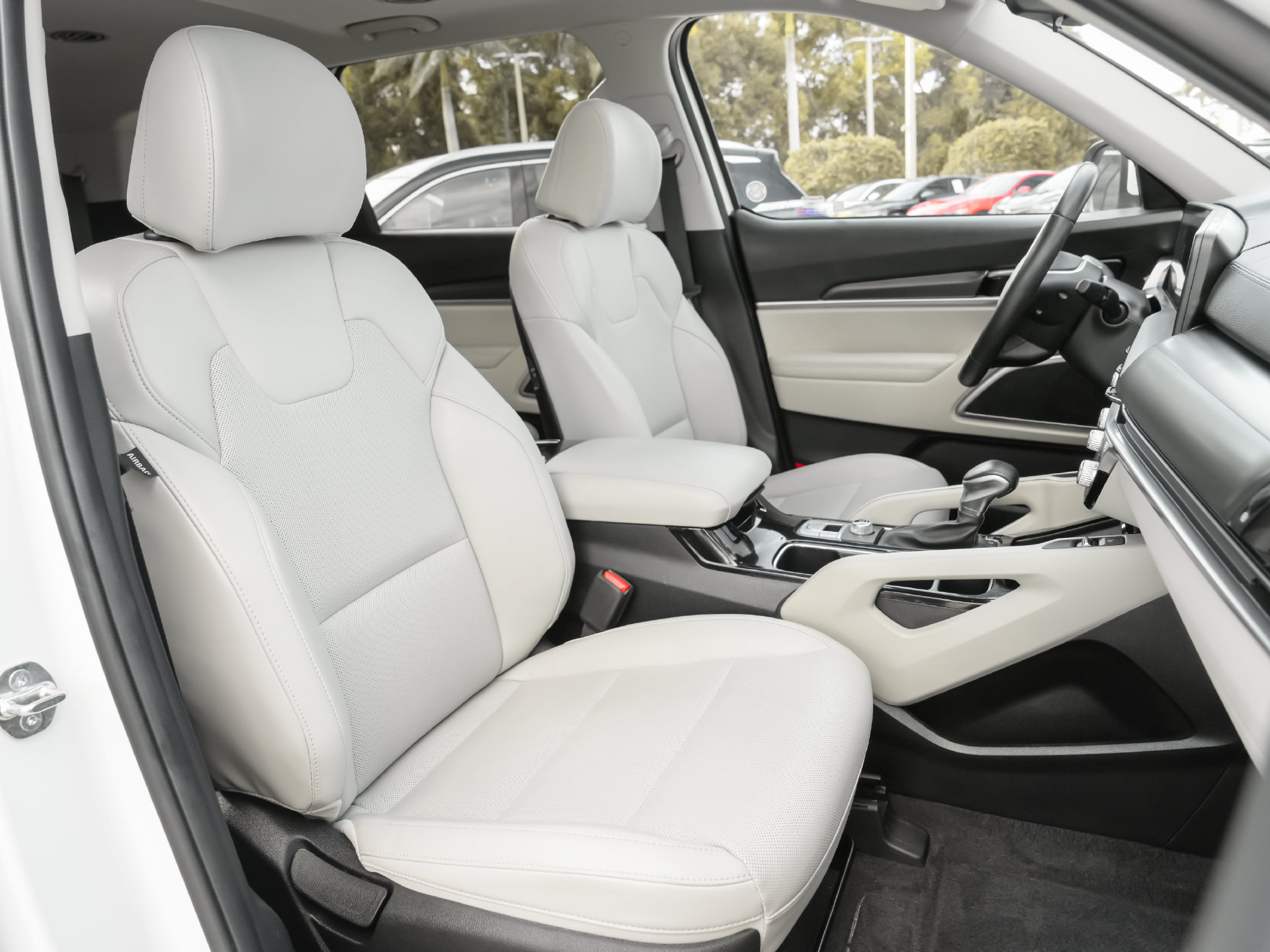 Used 2025 Kia Telluride S FWD image 41