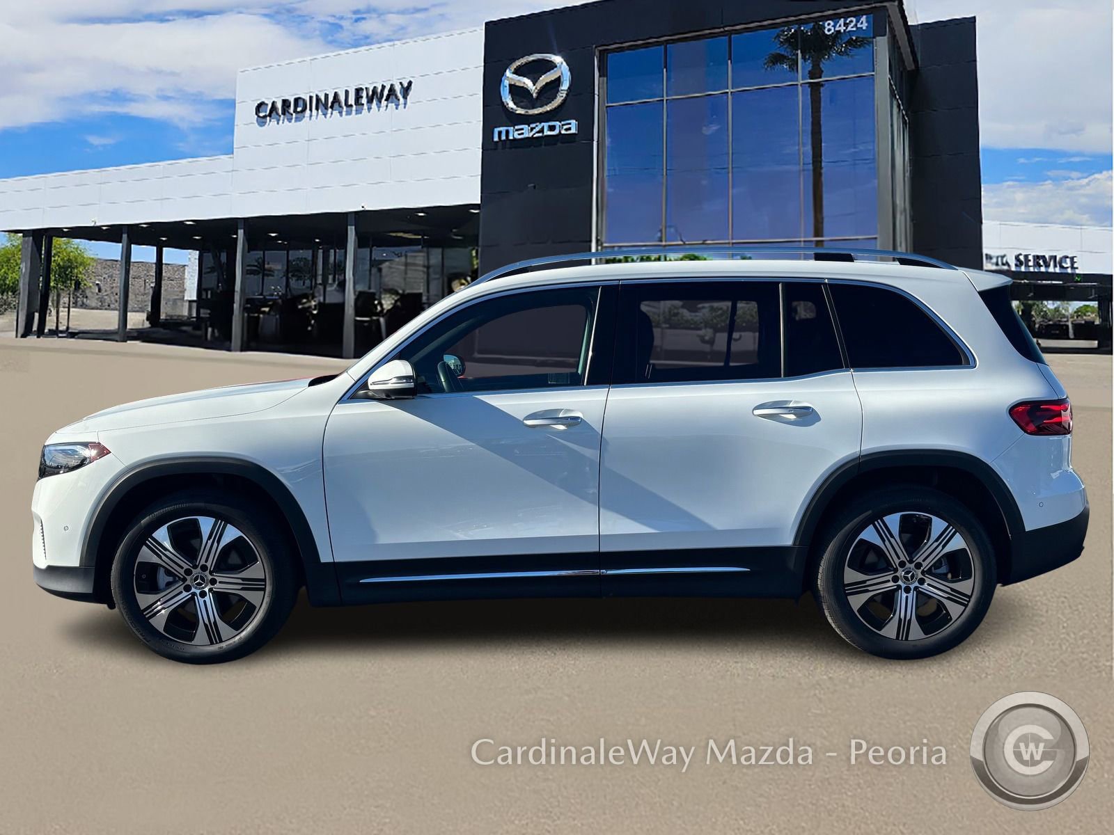 Used 2024 Mercedes-Benz EQB 300 300 image 3