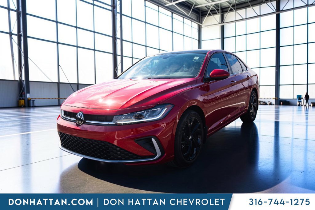 Used 2025 Volkswagen Jetta SE FWD image 31