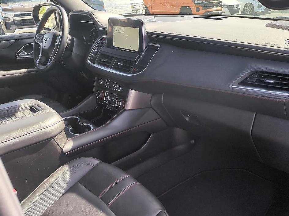 Used 2024 Chevrolet Suburban RST RWD image 34