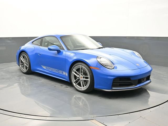 Used 2025 Porsche 911 Carrera RWD image 21
