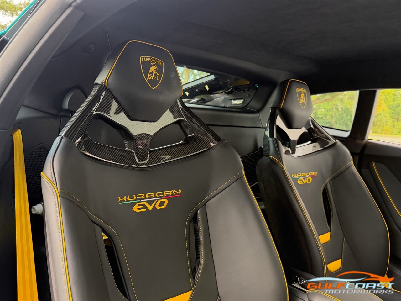 Used 2021 Lamborghini Huracan EVO RWD image 34