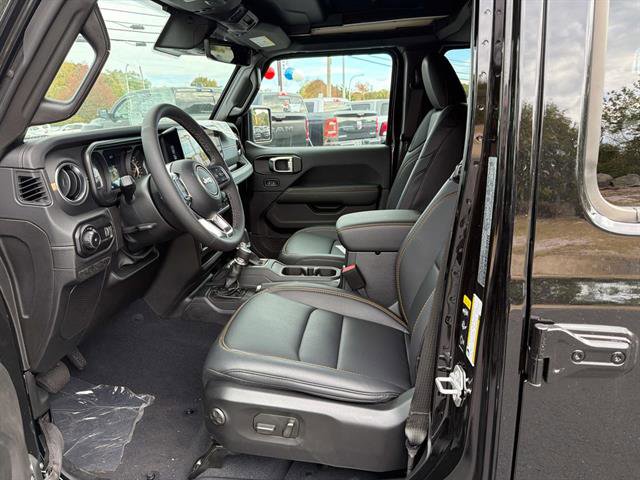 New 2025 Jeep Wrangler Unlimited Sahara image 6
