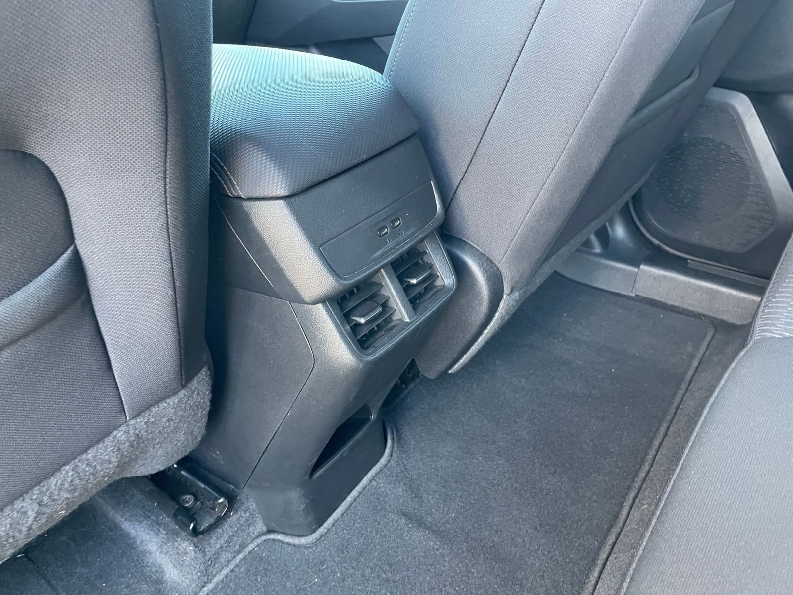 Used 2025 Chevrolet Equinox LT image 23