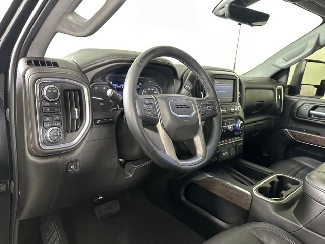 Used 2023 GMC Sierra 2500 Denali w/ Denali Black Diamond Edition image 13