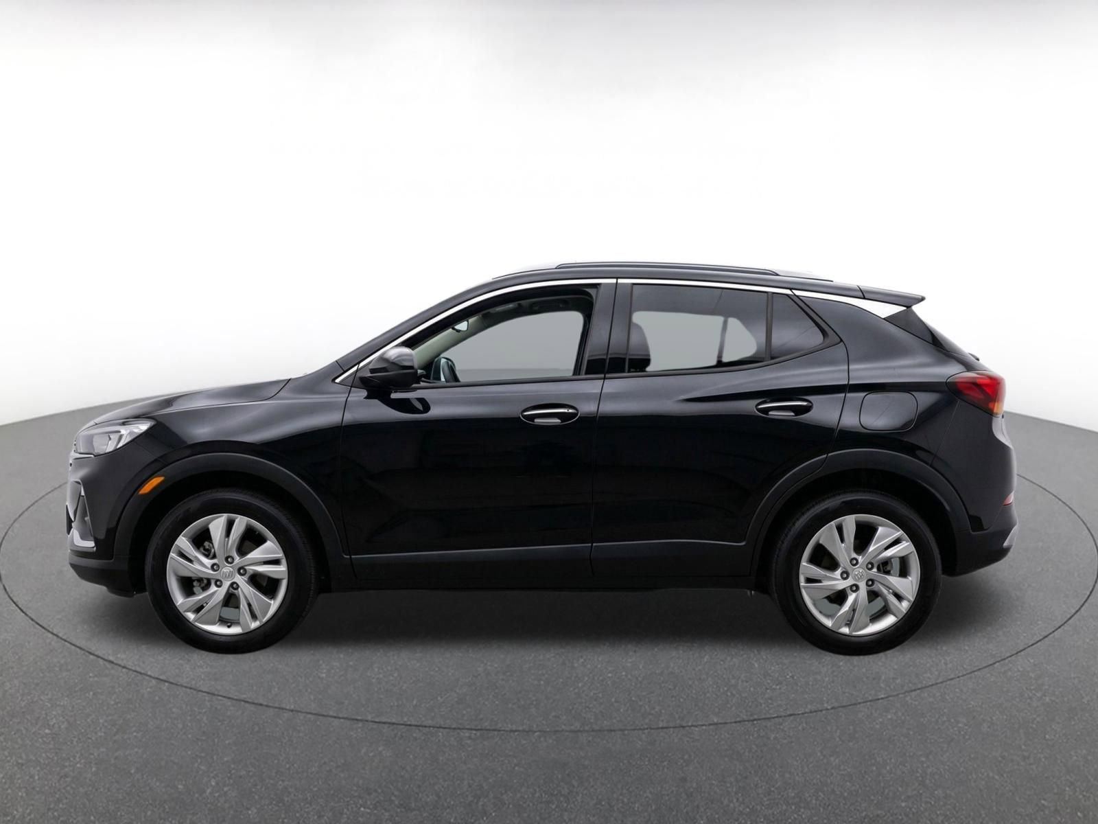 Used 2025 Buick Encore GX Preferred AWD/4WD image 4