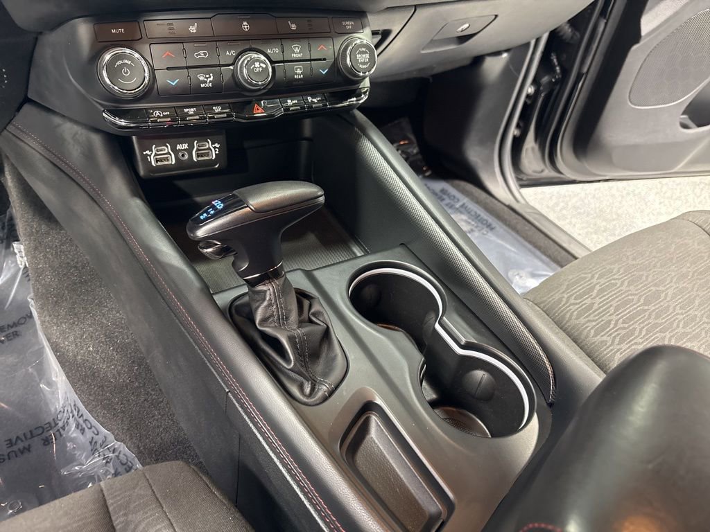 Used 2024 Dodge Durango GT image 23