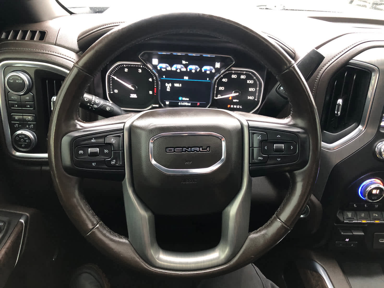 Used 2021 GMC Sierra 2500 Denali w/ Denali Ultimate Package image 9