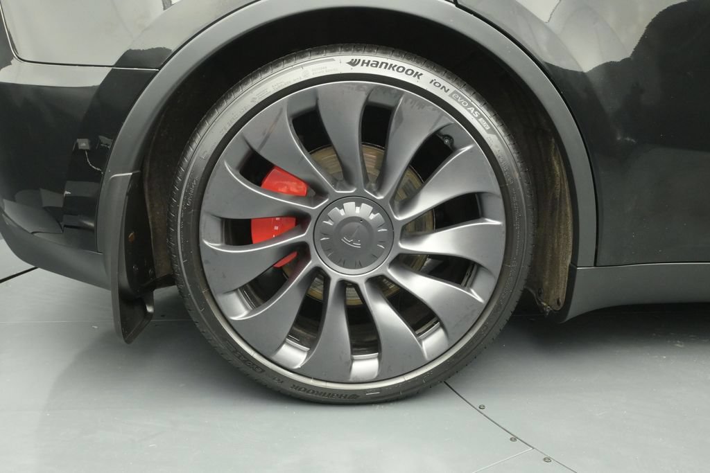 Used 2024 Tesla Model Y Performance AWD/4WD image 16