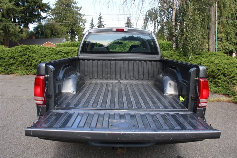 Used 2003 Dodge Dakota Sport AWD/4WD image 16