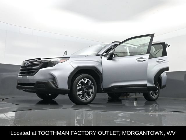 Used 2025 Subaru Forester Premium AWD/4WD image 33