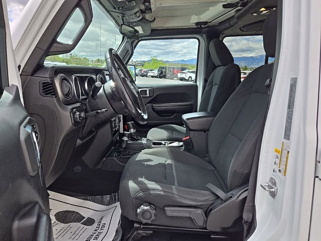 Used 2020 Jeep Gladiator Sport w/ Quick Order Package 24S AWD/4WD image 17