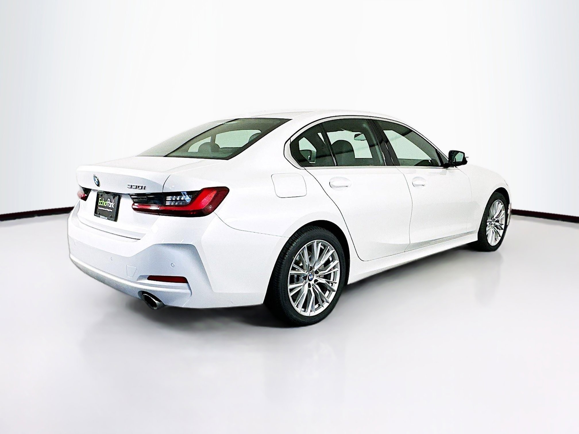 Used 2024 BMW 330i Sedan image 9