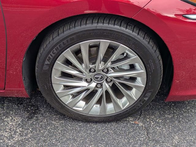 Used 2019 Lexus ES 350 Ultra Luxury w/ Accessory Package 2 image 10