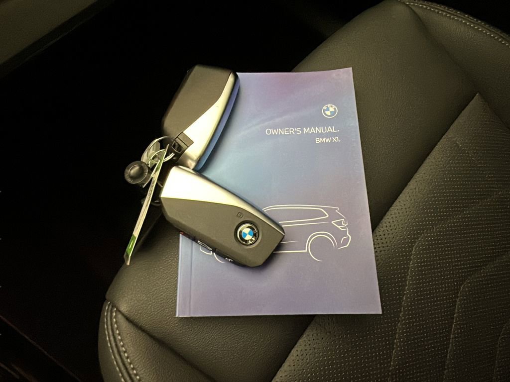 Used 2023 BMW X1 xDrive28i w/ Premium Package image 30