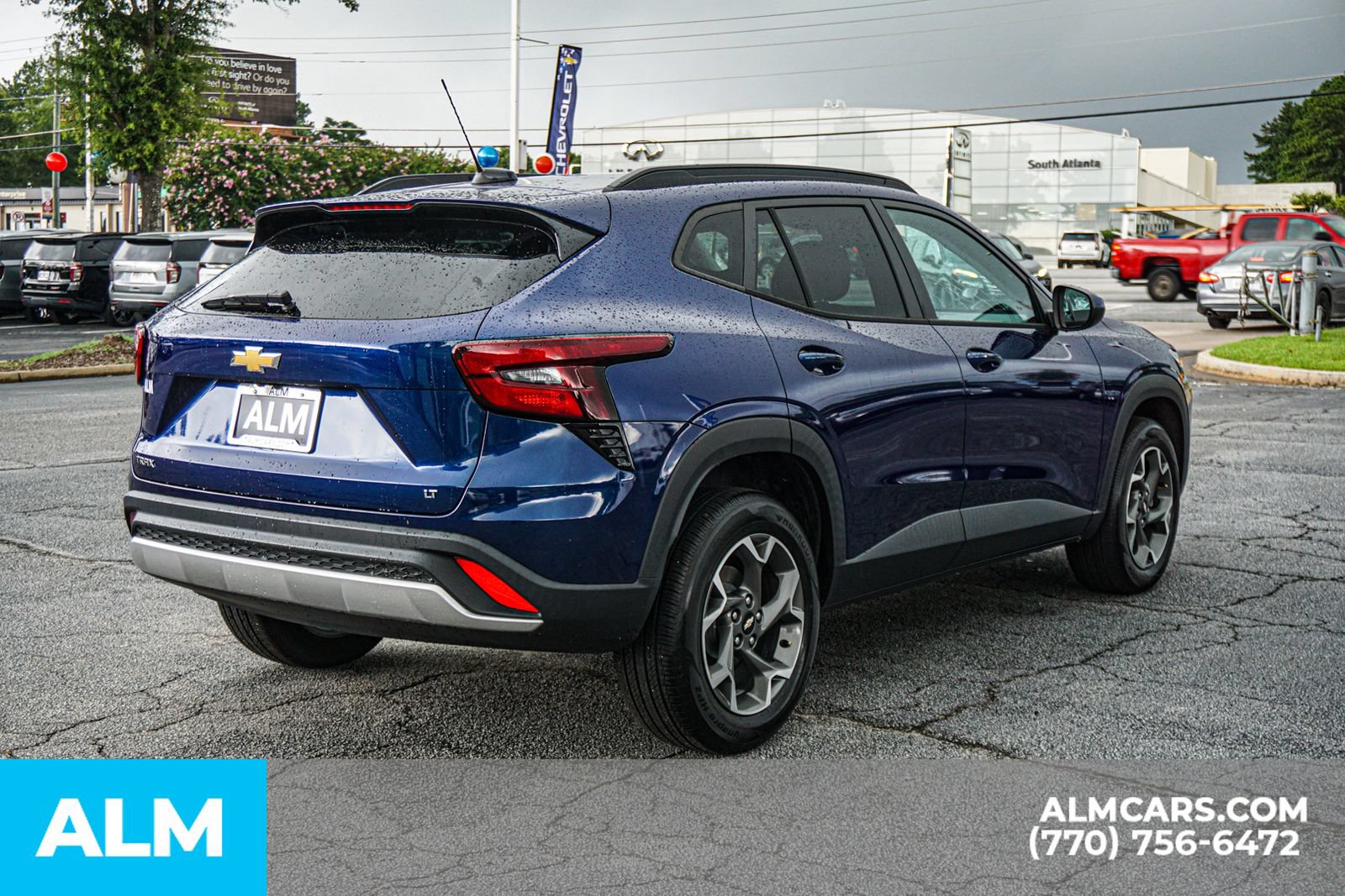 Used 2024 Chevrolet Trax LT w/ LT Convenience Package FWD image 6