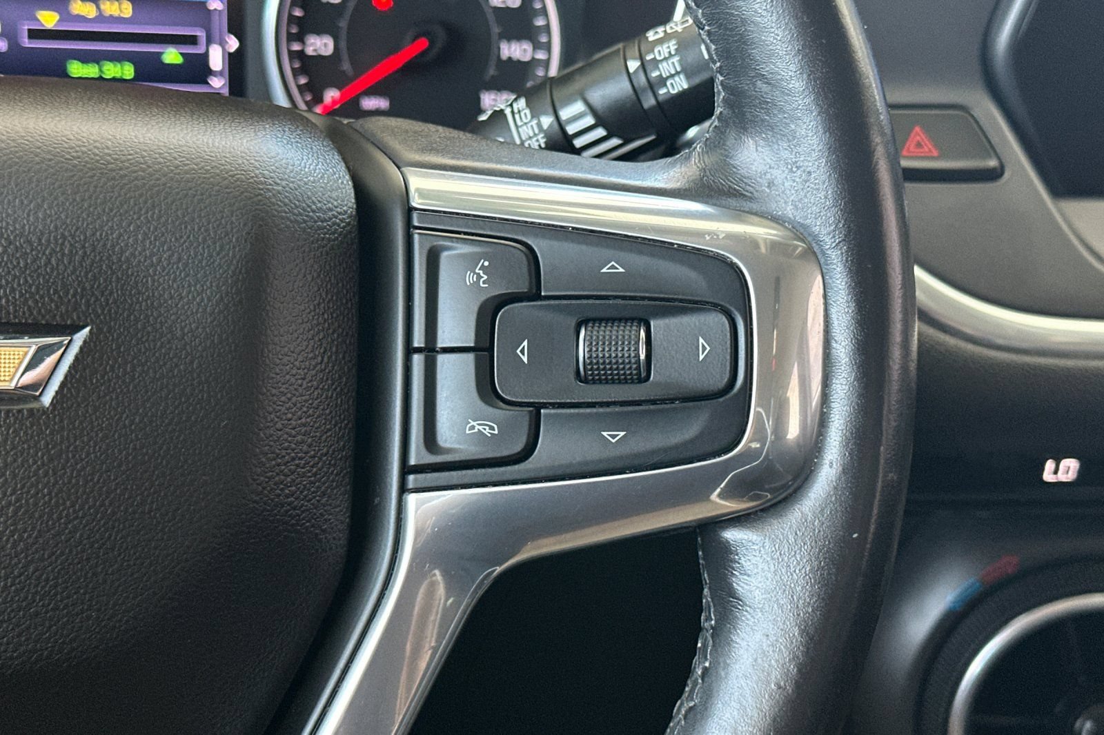 Used 2019 Chevrolet Blazer LT FWD image 32