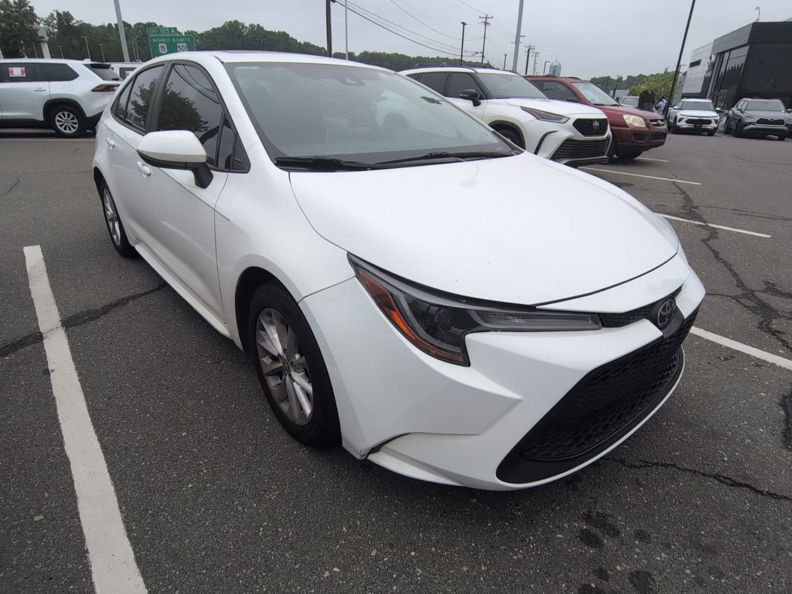 Used 2020 Toyota Corolla LE w/ LE Premium Package FWD image 1