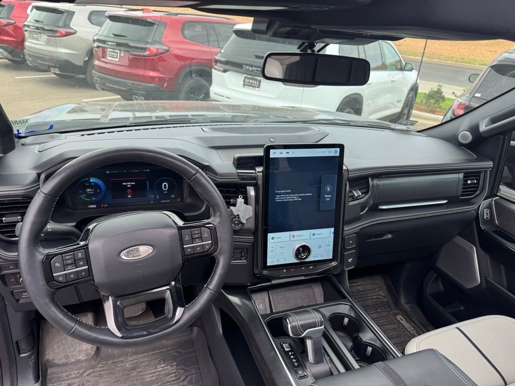 Used 2022 Ford F150 Lightning Platinum image 3