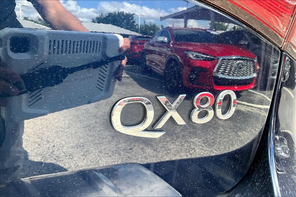 Used 2017 INFINITI QX80 2WD w/ Driver Assistance Package image 5