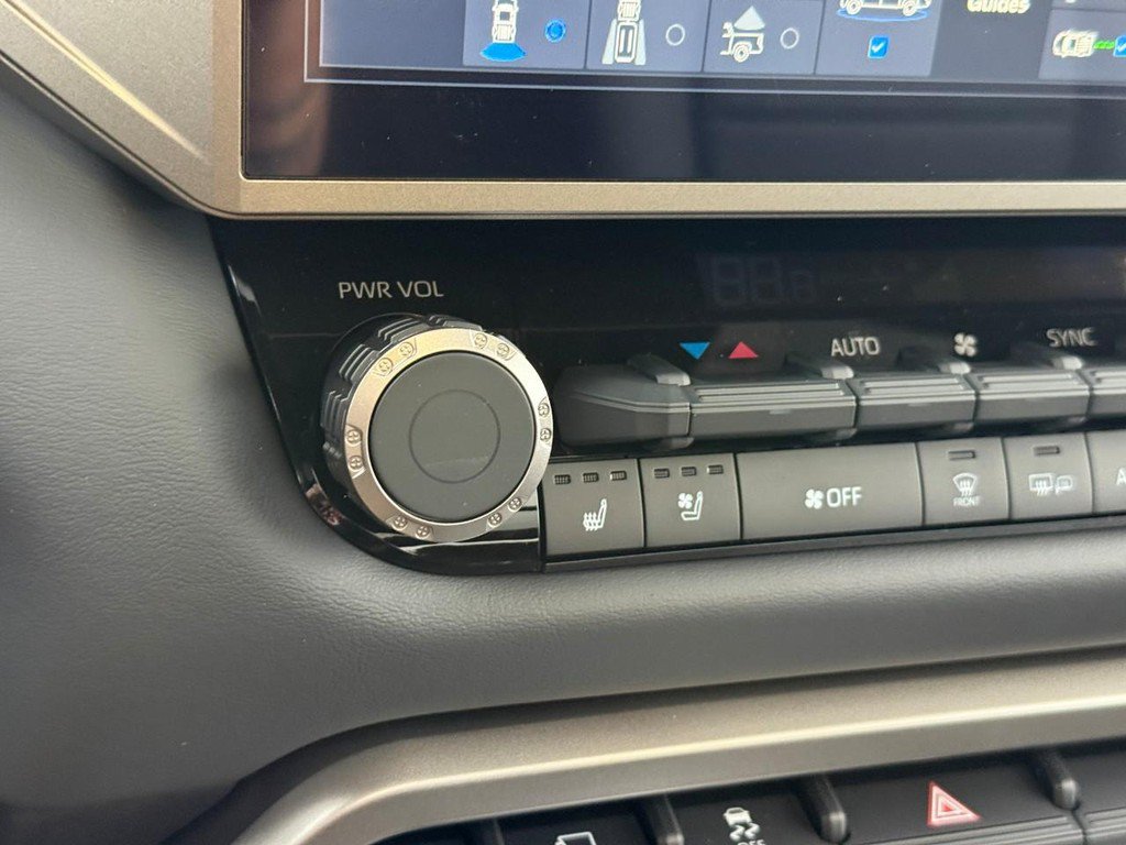 New 2026 Toyota Tundra Platinum AWD/4WD image 19