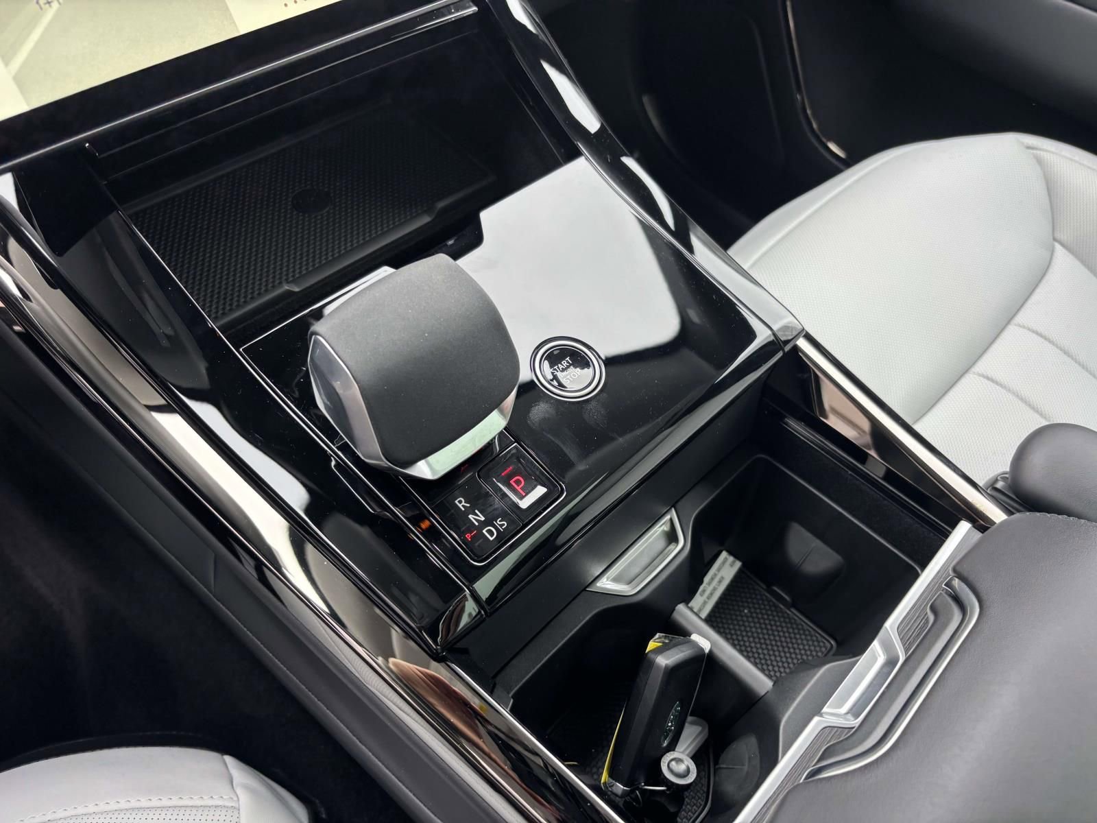 New 2026 Land Rover Range Rover Sport Dynamic SE image 18