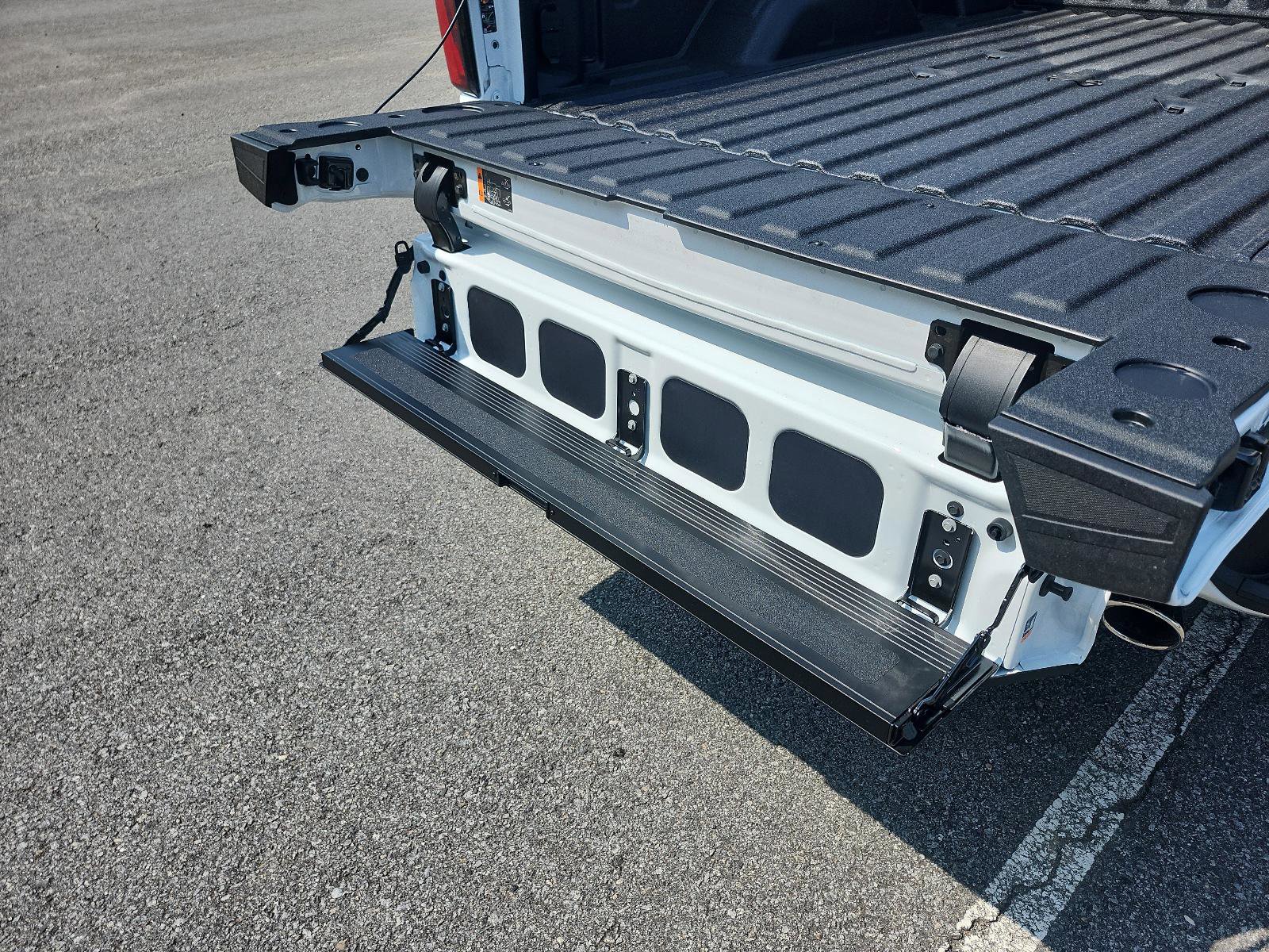 New 2026 GMC Sierra 2500 Denali w/ Denali Reserve Package image 11