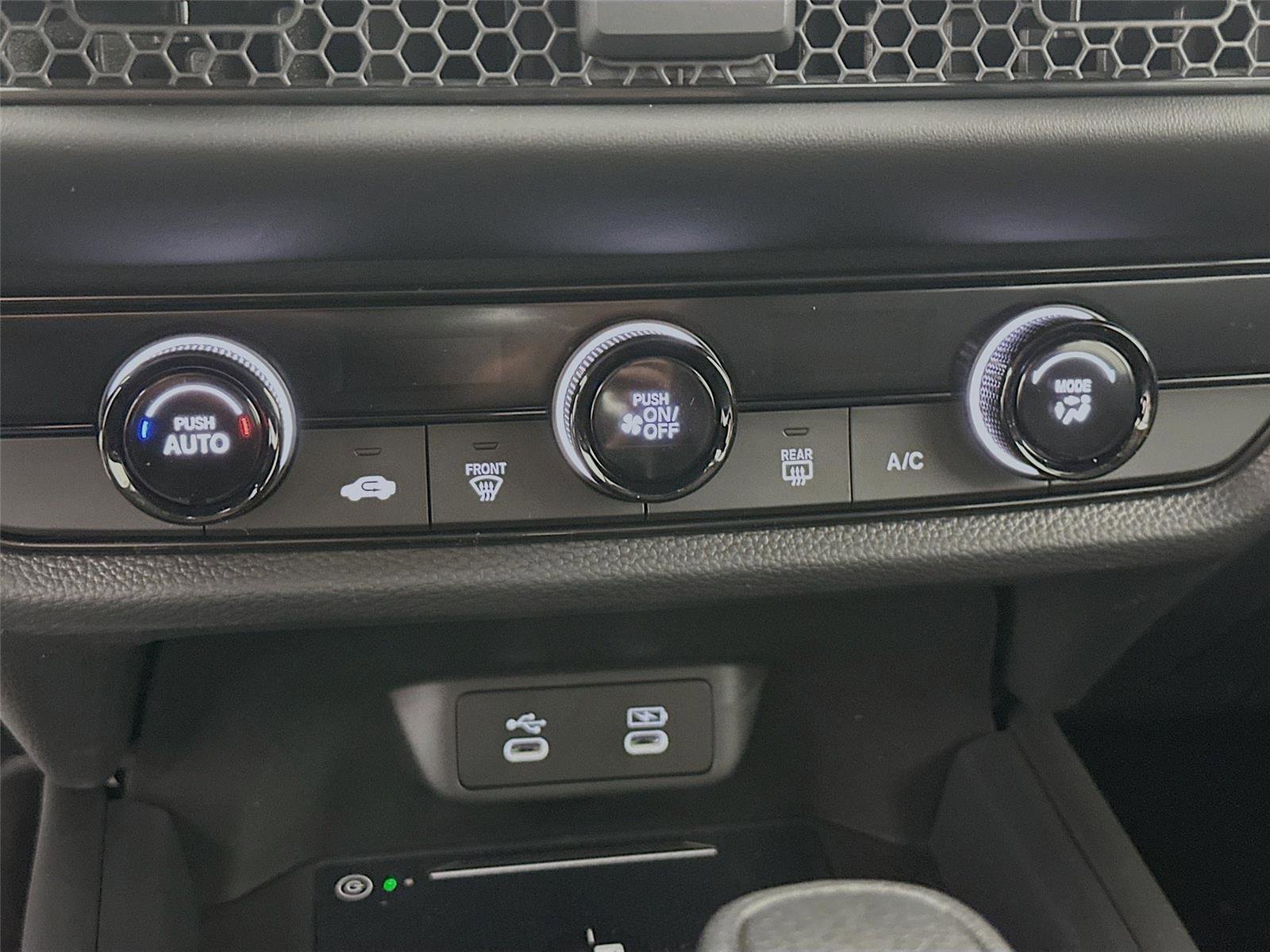 New 2026 Honda HR-V LX image 9