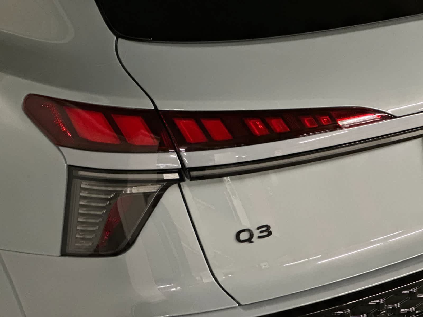 New 2026 Audi Q3 quattro 2.0T AWD/4WD image 12