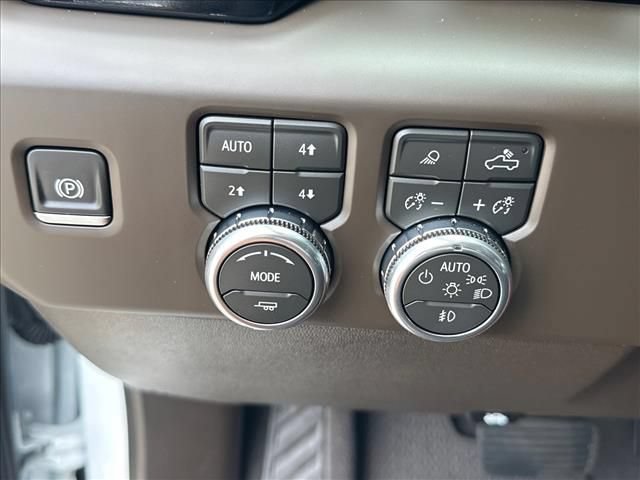 New 2026 GMC Sierra 2500 Denali w/ Denali Reserve Package AWD/4WD image 31