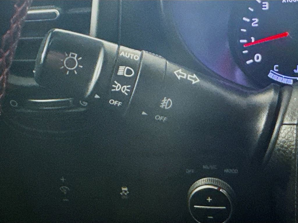 Used 2018 Kia Soul + image 12