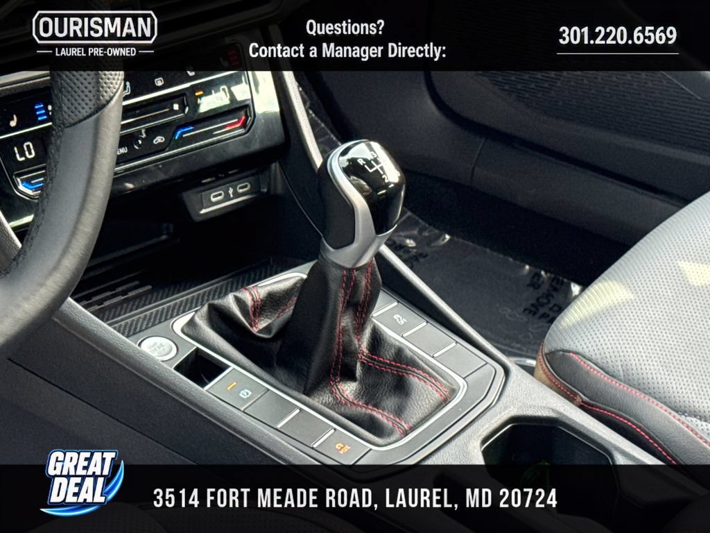 Used 2025 Volkswagen Jetta GLI Autobahn FWD image 15