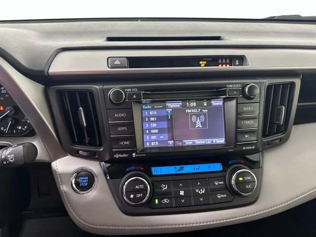 Used 2017 Toyota RAV4 XLE AWD/4WD image 25